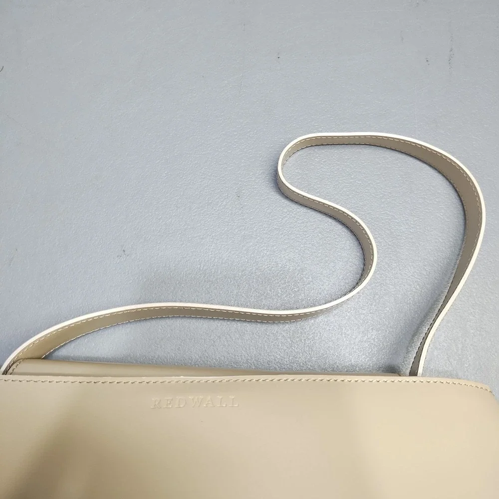 Red Wall Clutch Purse Womens Tan Patent Leather Inner Zip Pocket Flap Design